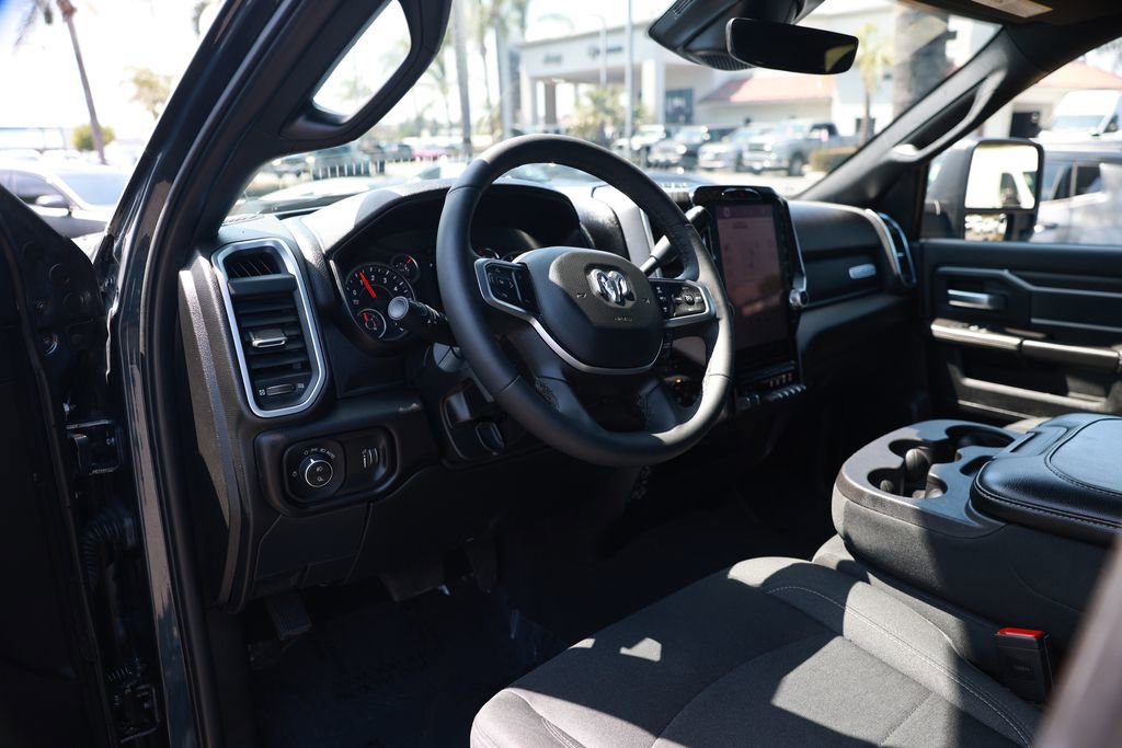 Used 2025 RAM 2500 Big Horn AWD/4WD image 16