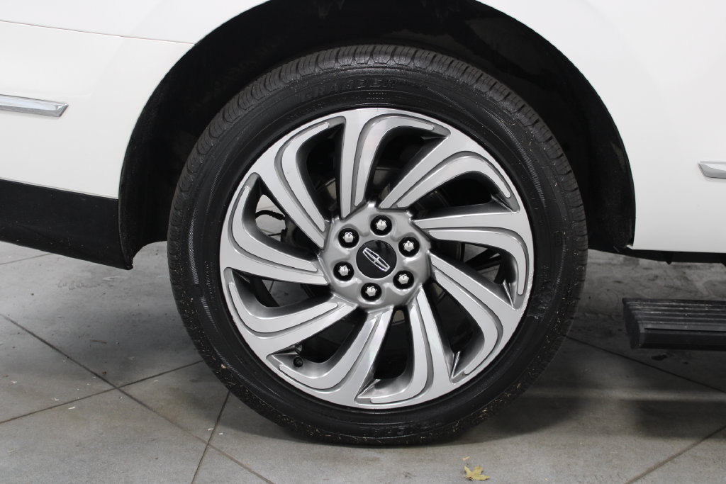 Used 2023 Lincoln Navigator Reserve AWD/4WD image 16