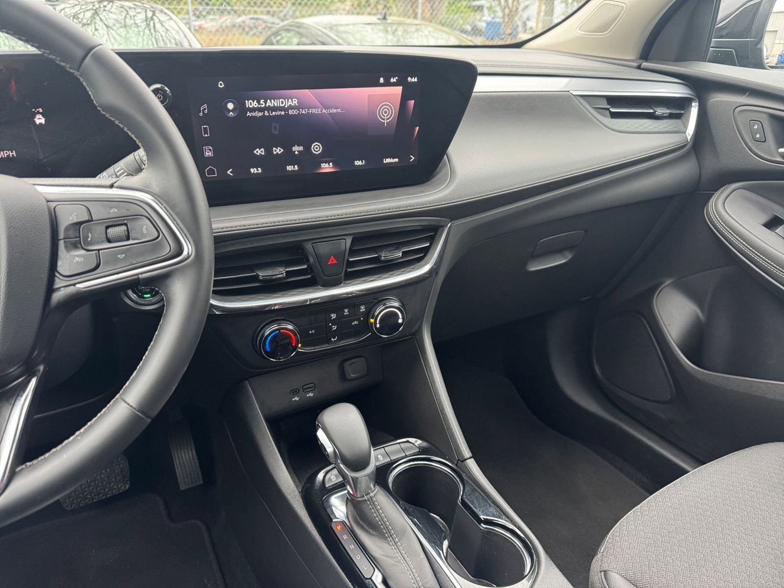 Used 2025 Buick Encore GX Preferred image 17