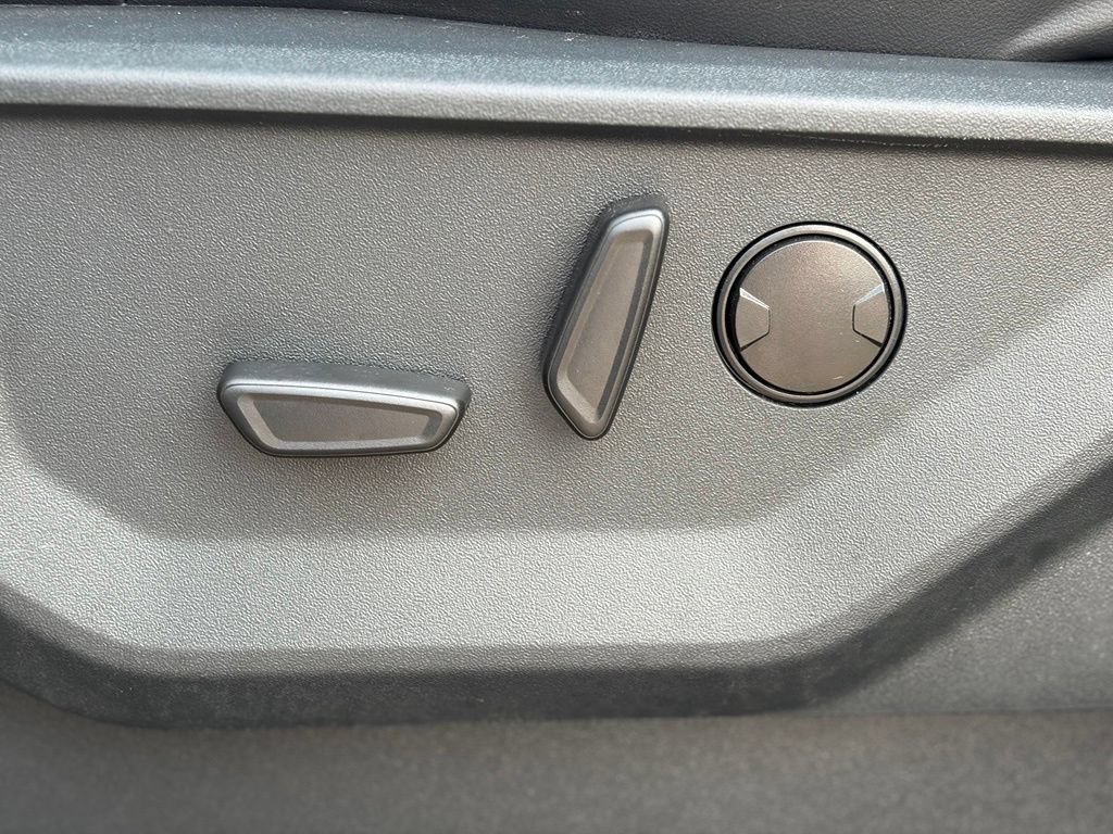 Used 2025 Ford Expedition Platinum AWD/4WD image 33