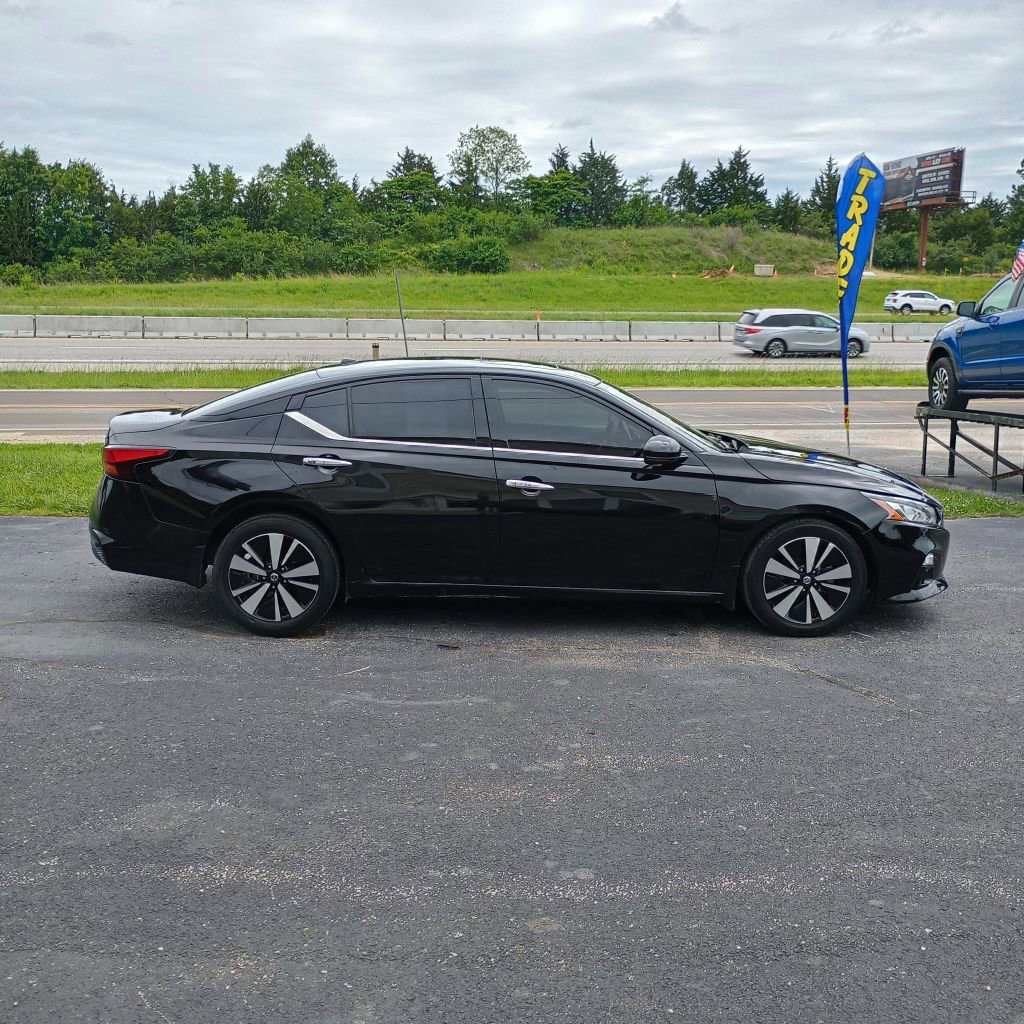 Used 2022 Nissan Altima 2.5 SL FWD image 6