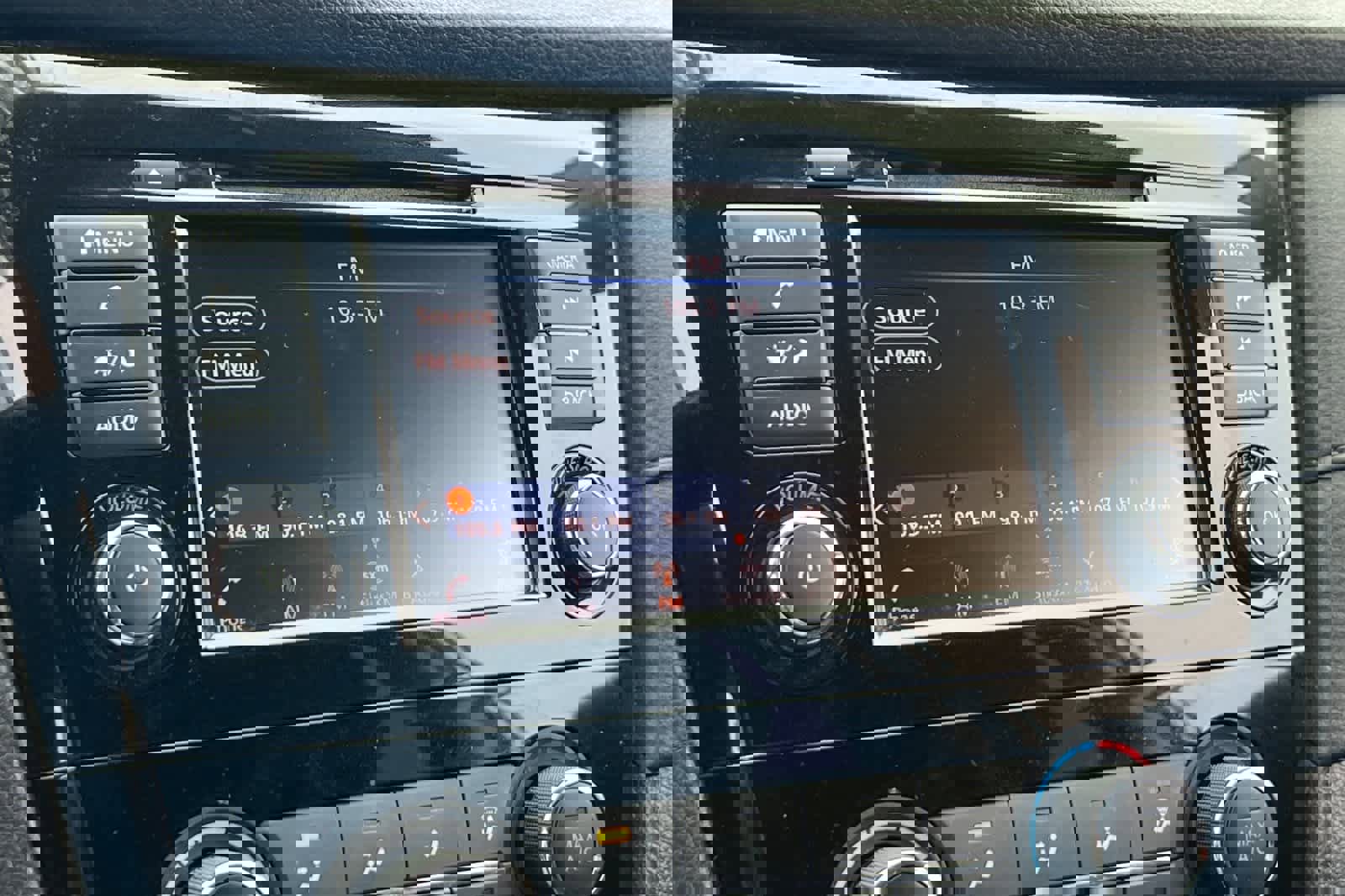 Used 2018 Nissan Rogue S image 19