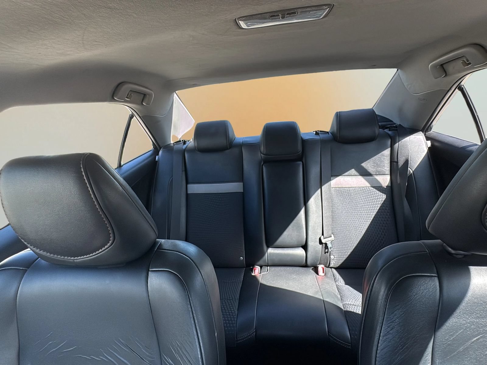 Used 2012 Toyota Camry SE FWD image 27