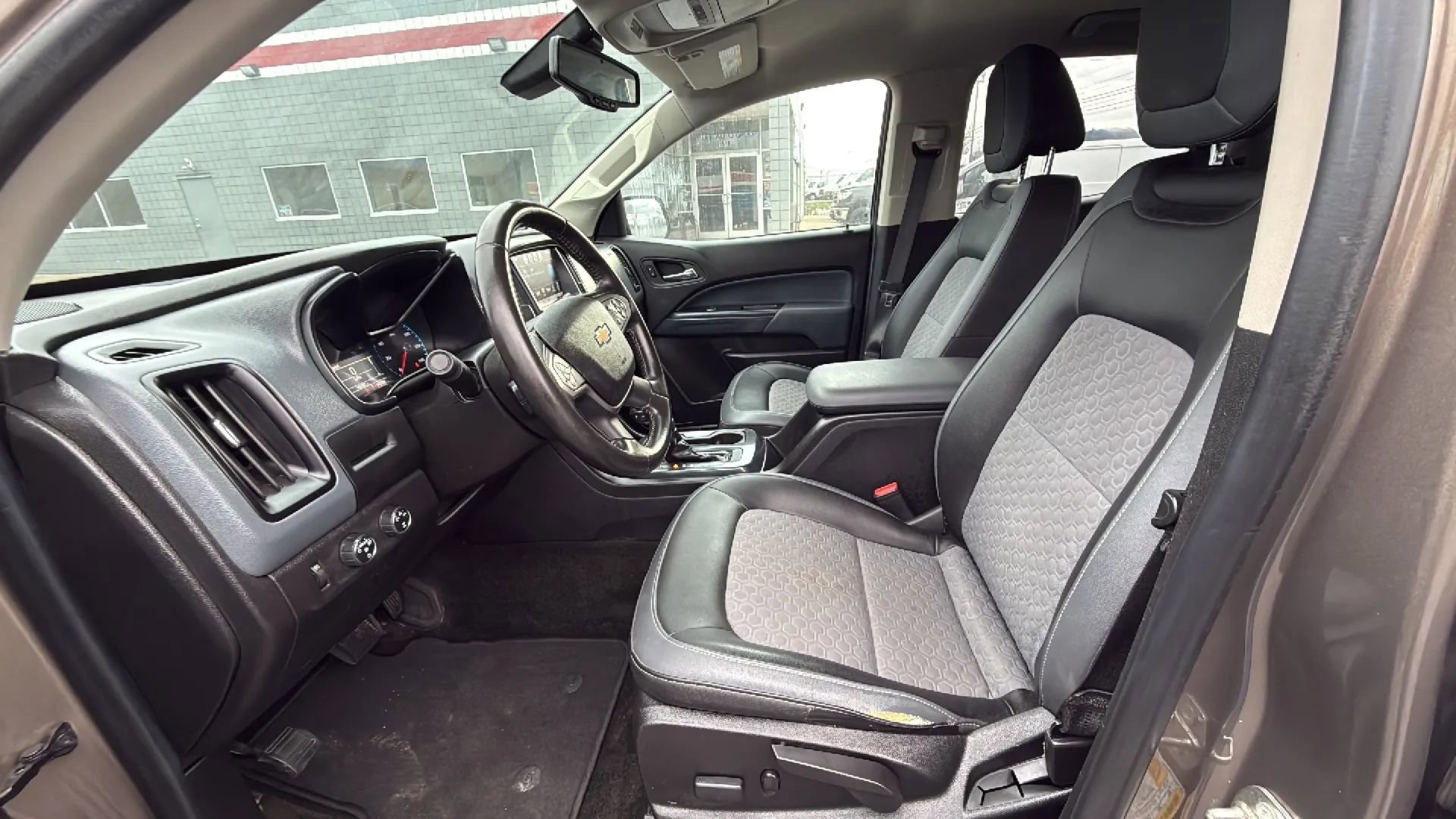 Used 2016 Chevrolet Colorado Z71 image 10