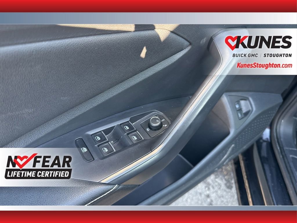 Used 2024 Volkswagen Jetta S image 19