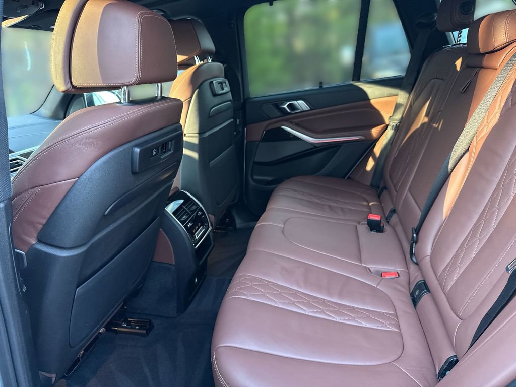 Used 2020 BMW X5 xDrive50i w/ Executive Package AWD/4WD image 24