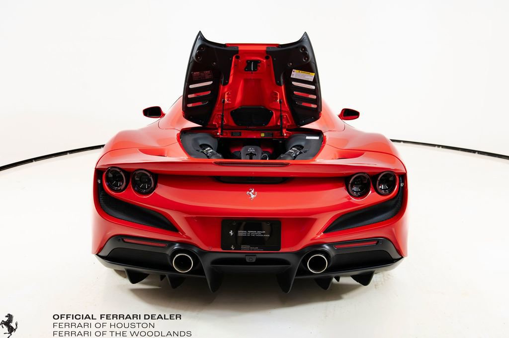 Used 2021 Ferrari F8 Tributo image 35