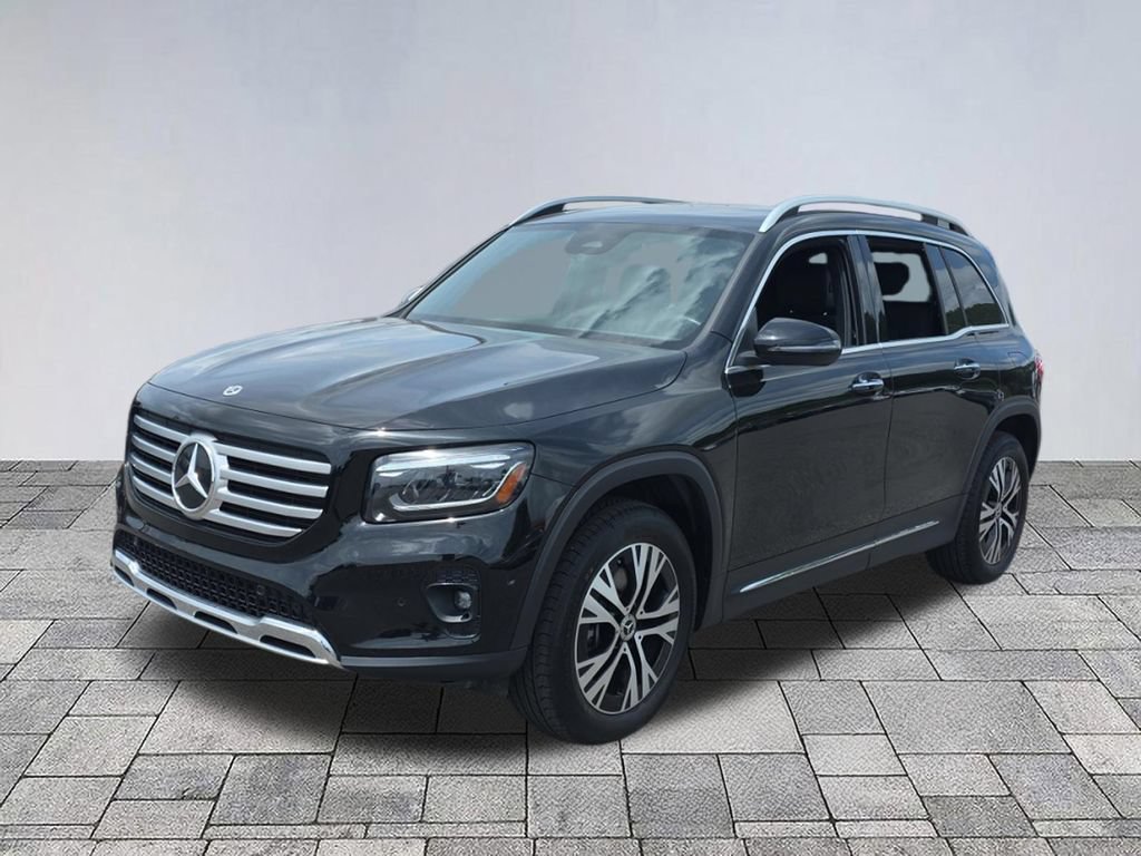 Certified 2025 Mercedes-Benz GLB 250 image 3