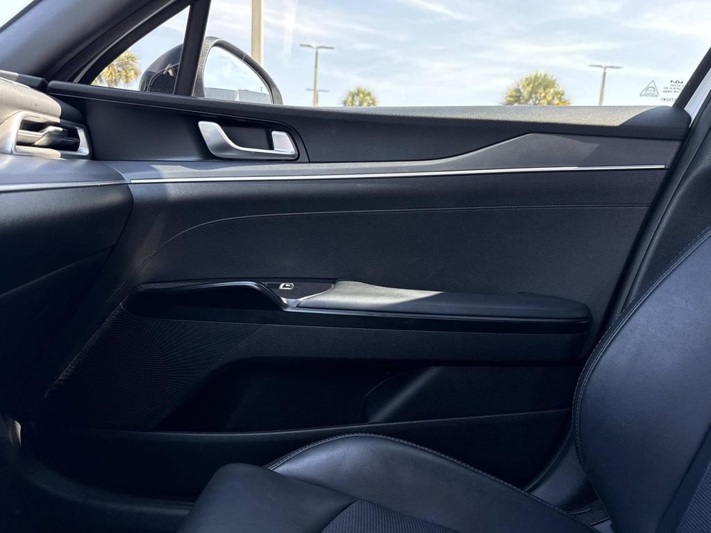 Used 2023 Kia K5 GT-Line image 26