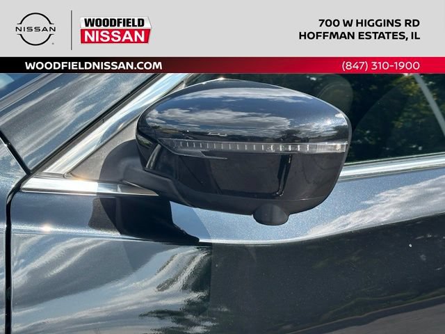 Used 2019 Nissan Rogue SV w/ Sun & Sound Touring Package AWD/4WD image 9