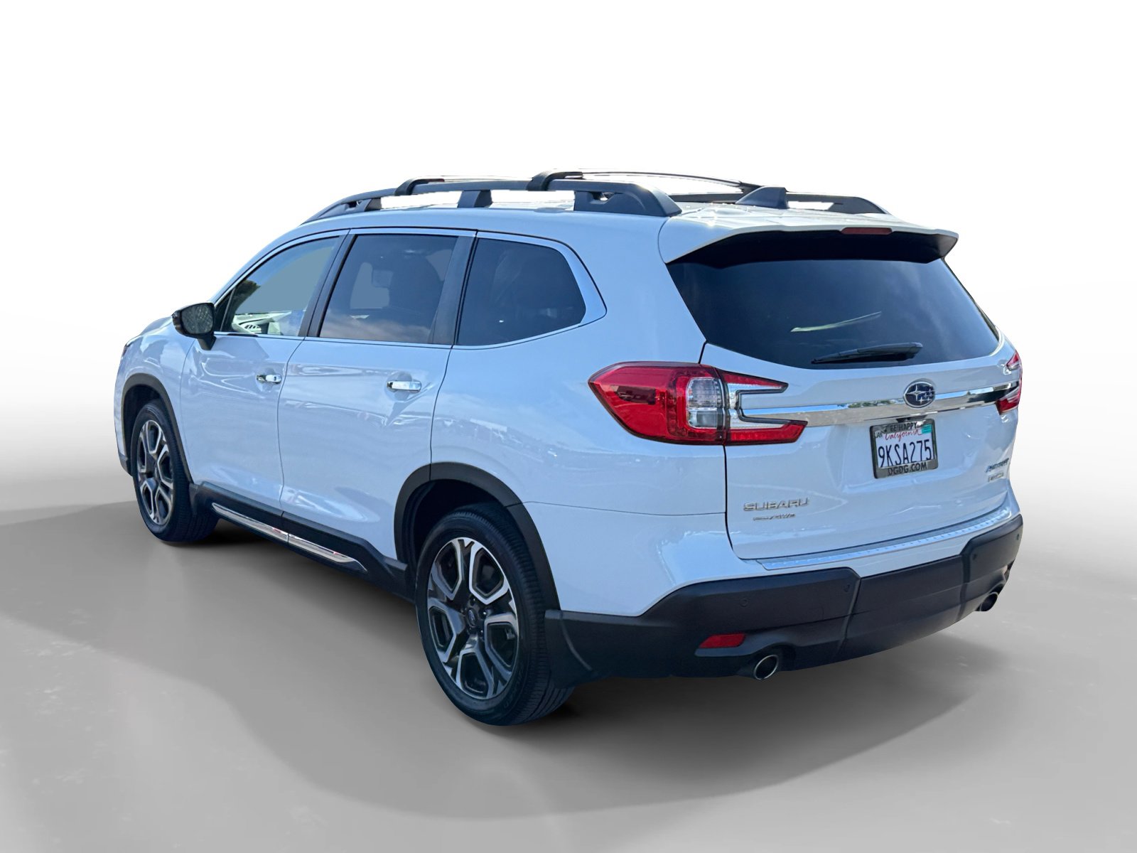 Certified 2024 Subaru Ascent Touring w/ Popular Package #2 image 3