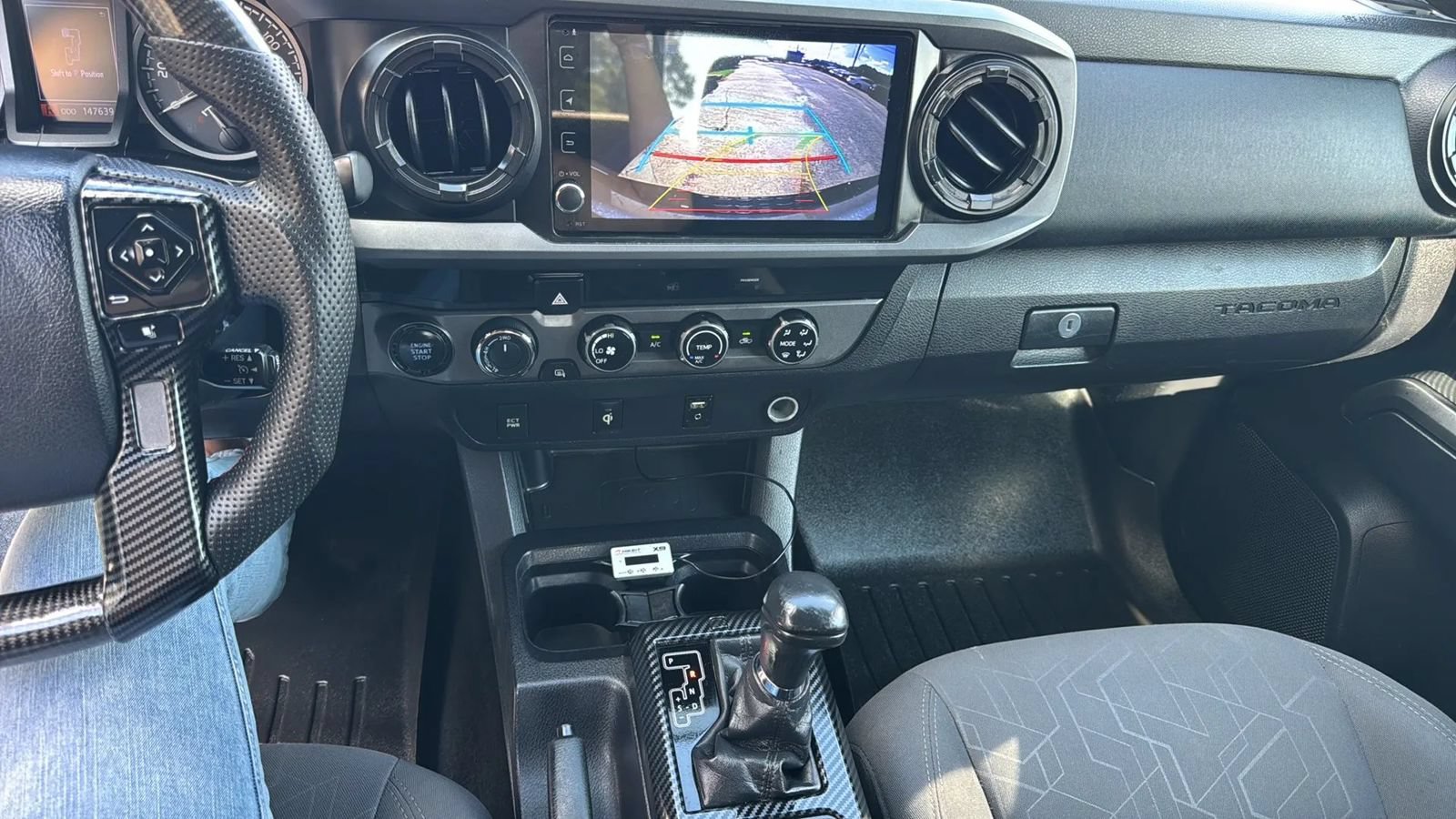 Used 2016 Toyota Tacoma TRD Sport w/ Towing Package AWD/4WD image 11