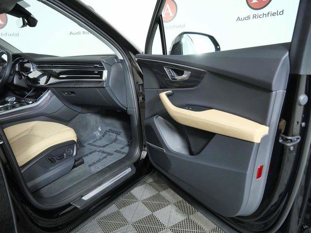 Used 2025 Audi Q7 2.0T Premium Plus AWD/4WD image 11