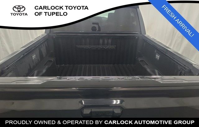 Used 2025 Toyota Tacoma TRD Sport image 12