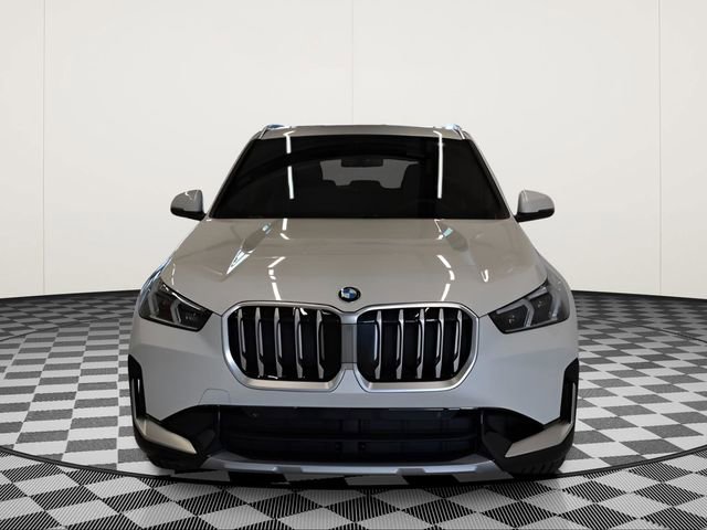 Used 2026 BMW X1 xDrive28i image 3