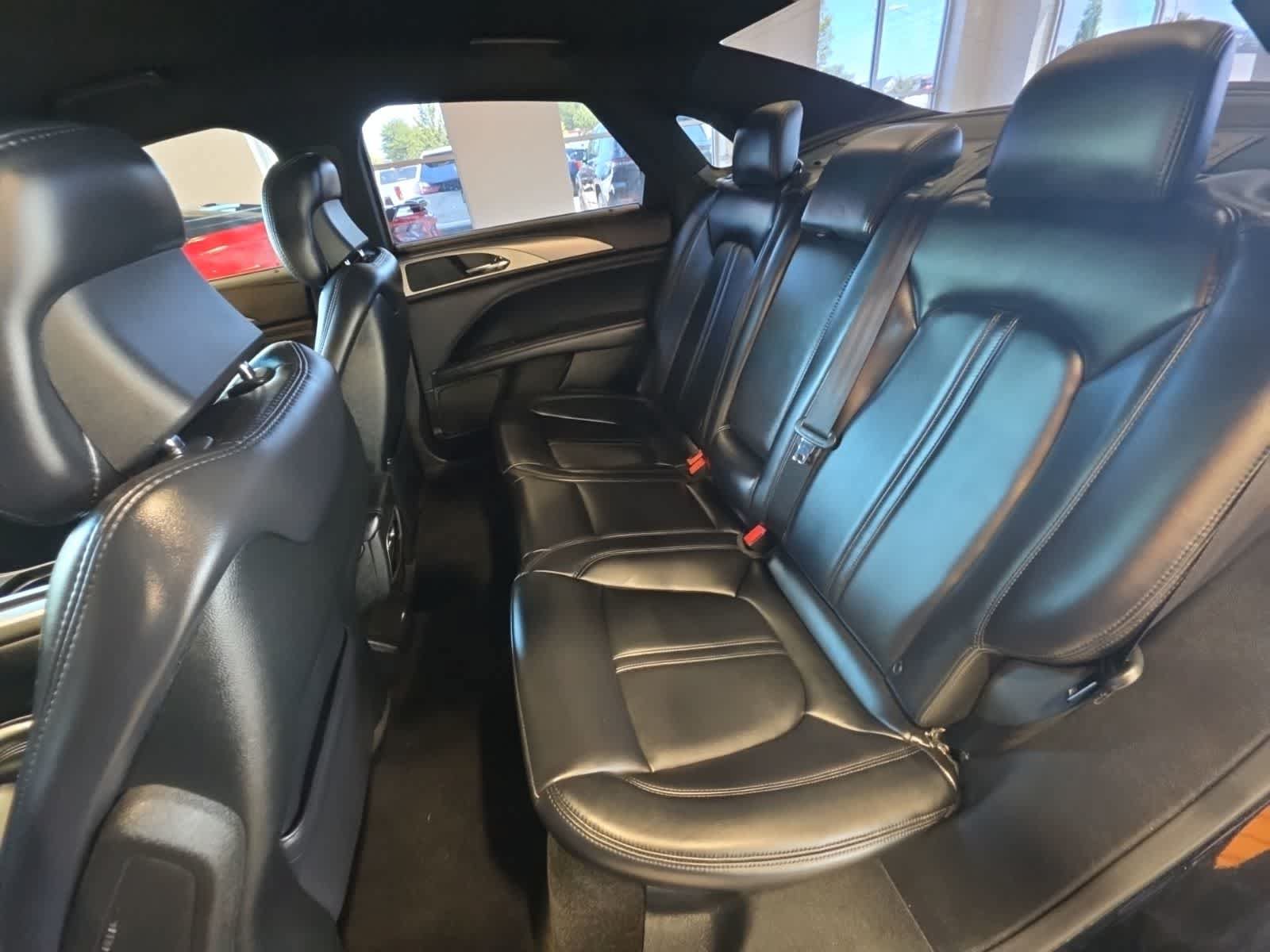 Used 2018 Lincoln MKZ Premiere FWD image 27
