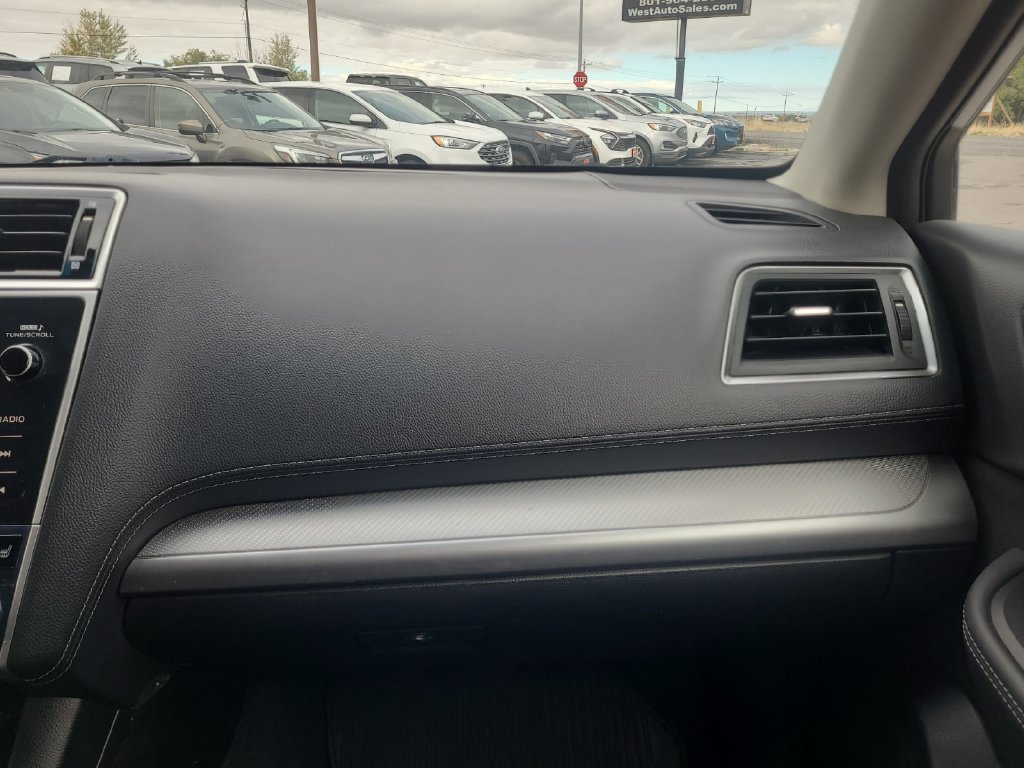 Used 2018 Subaru Outback 2.5i Premium AWD/4WD image 30