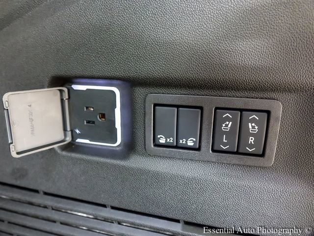 Certified 2025 GMC Yukon XL Denali image 28