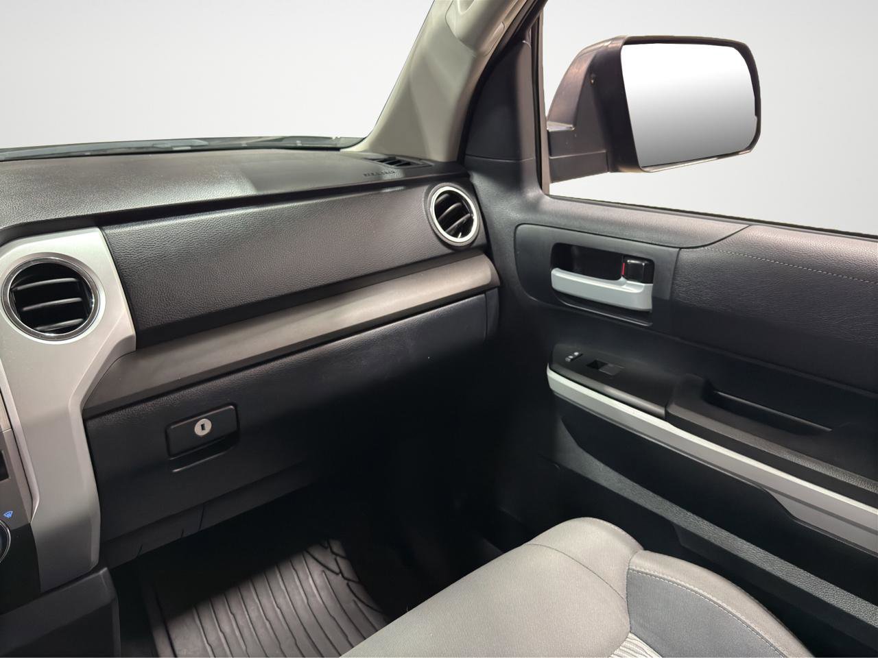 Used 2019 Toyota Tundra SR5 RWD image 22