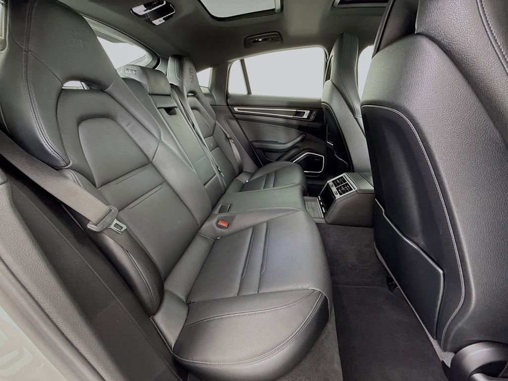 Certified 2022 Porsche Panamera 4 Platinum Edition AWD/4WD image 29