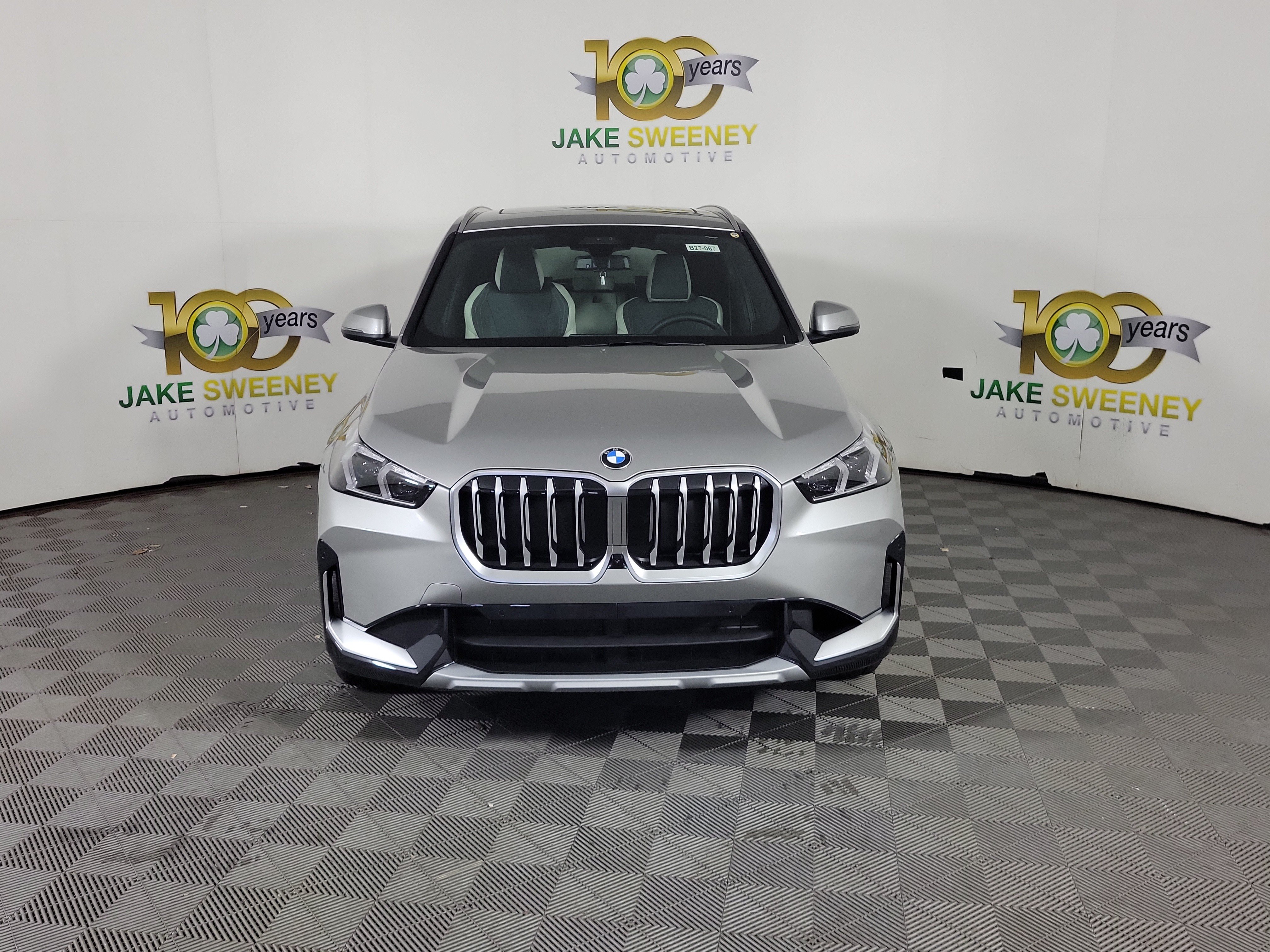 New 2027 BMW X1 xDrive28i AWD/4WD image 2
