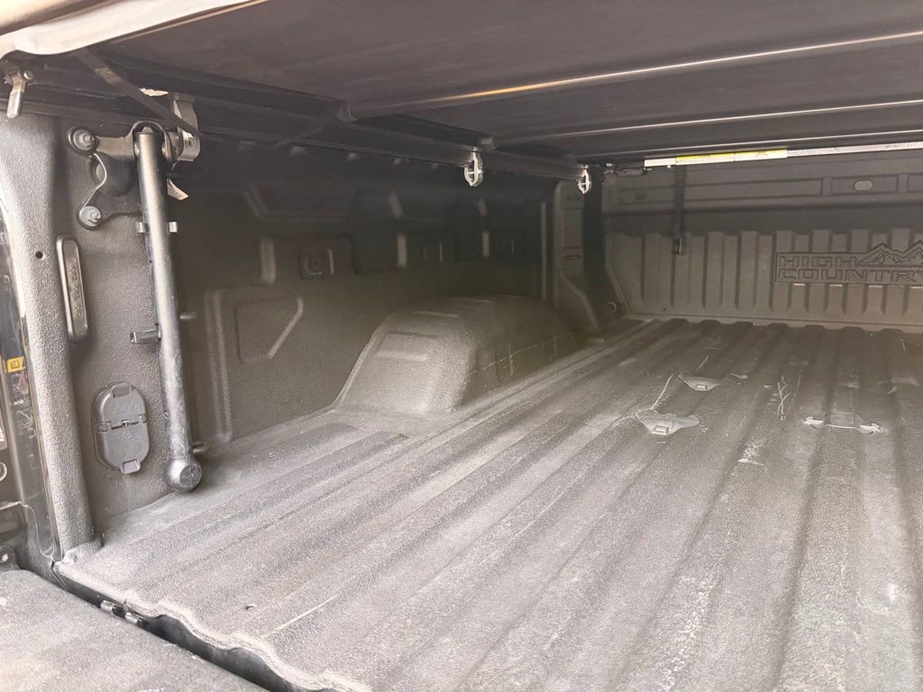 Used 2022 Chevrolet Silverado 2500 High Country w/ Z71 Off-Road Package AWD/4WD image 11