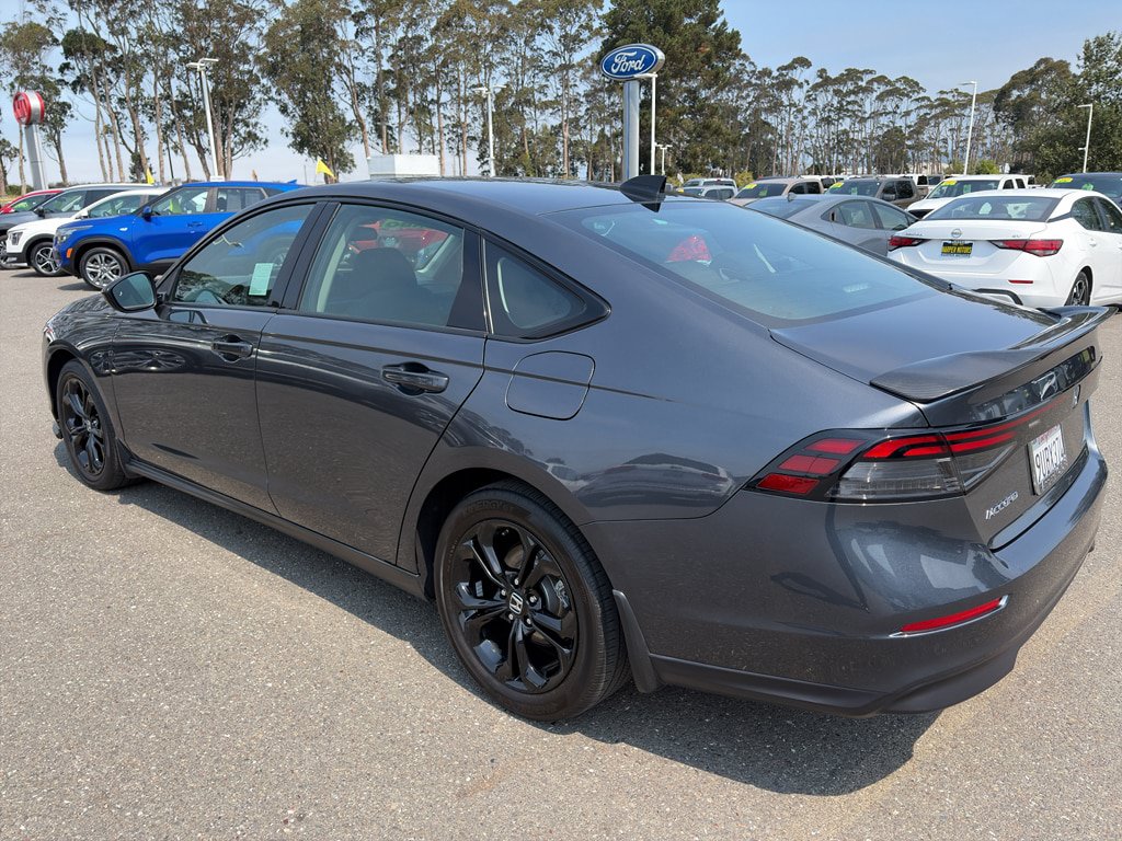 Used 2025 Honda Accord SE image 3