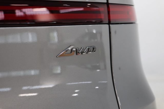 Used 2026 Genesis GV70 2.5T Advanced AWD/4WD image 13