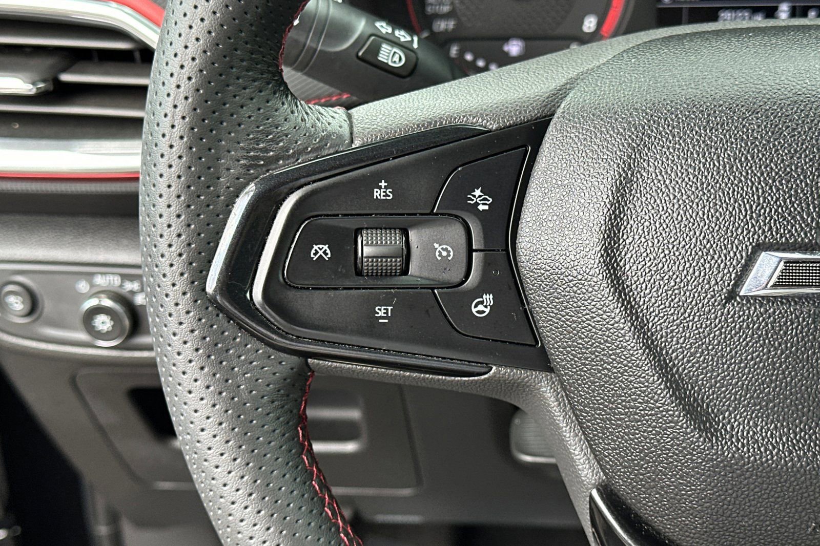 Used 2023 Chevrolet TrailBlazer RS w/ Convenience Package image 30