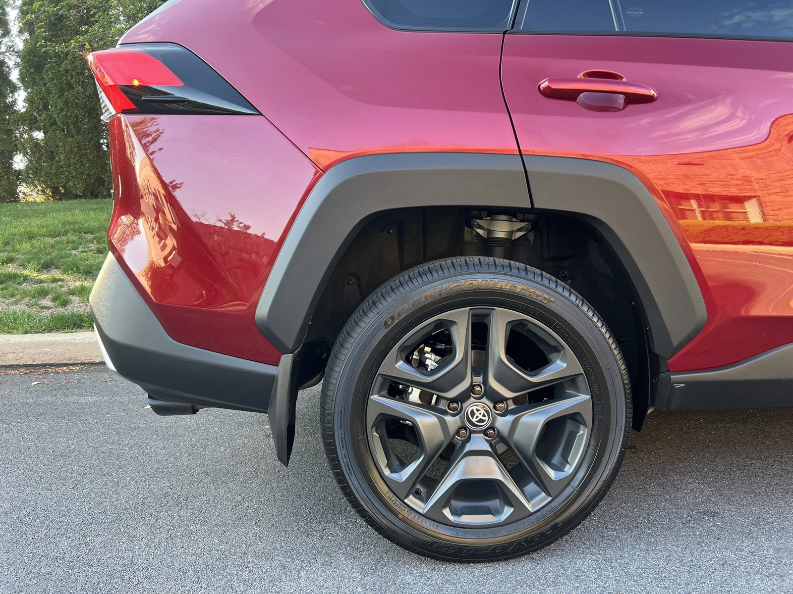 Used 2024 Toyota RAV4 Adventure w/ Convenience Package AWD/4WD image 46