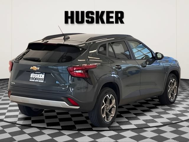 Certified 2025 Chevrolet Trax LT FWD image 5