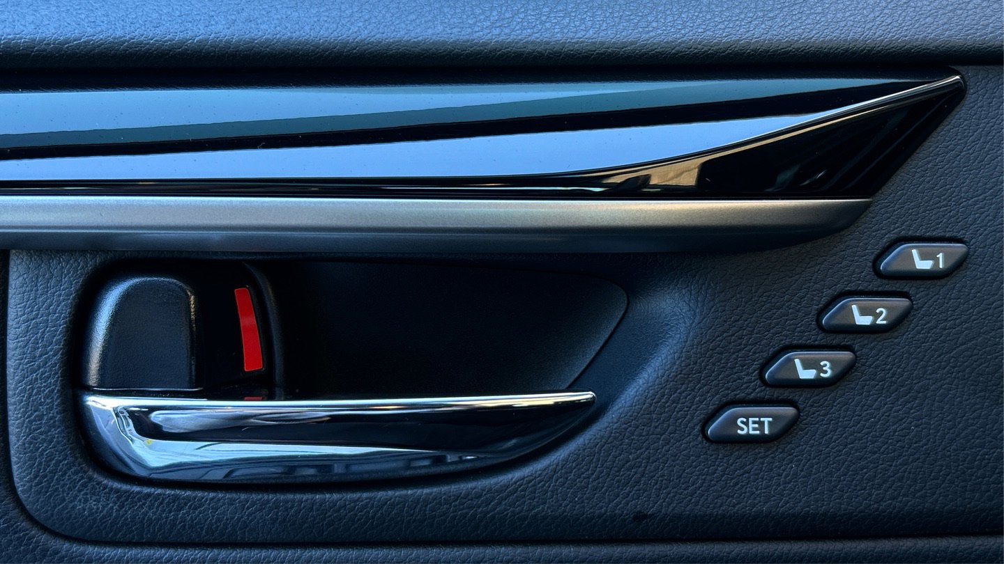 Used 2015 Lexus ES 350 image 45