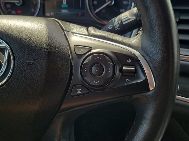 Used 2018 Buick Enclave Essence FWD image 26