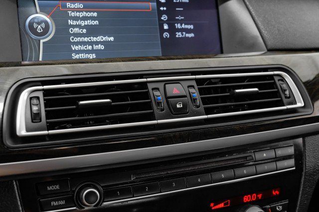 Used 2012 BMW 750i RWD image 30