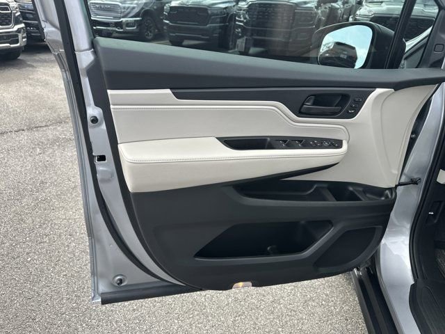 Used 2026 Honda Odyssey EX-L image 11