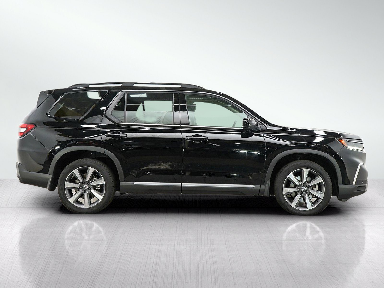 Used 2024 Honda Pilot Elite image 7