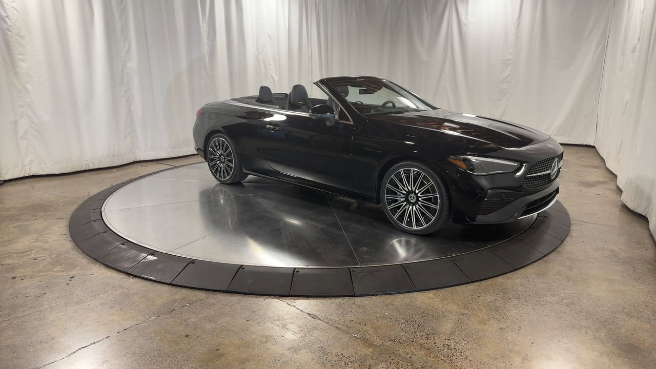 Used 2024 Mercedes-Benz CLE 300 4MATIC Cabriolet image 2