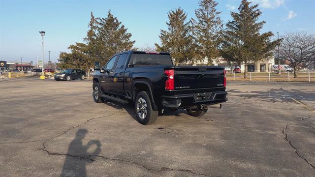 Used 2024 Chevrolet Silverado 2500 Custom w/ Custom Value Package image 7