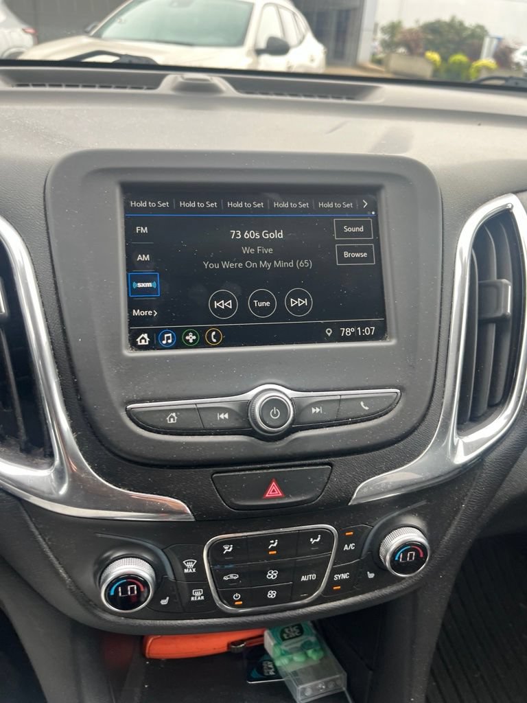 Used 2019 Chevrolet Equinox LT w/ Driver Convenience Package FWD image 11
