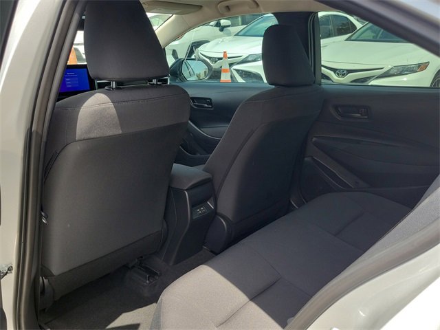 Used 2025 Toyota Corolla LE image 7