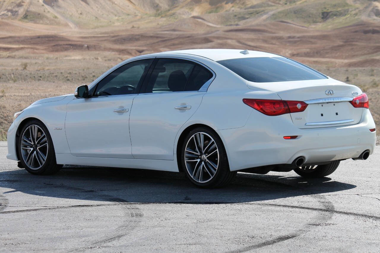 Used 2014 INFINITI Q50 Hybrid AWD w/ Deluxe Technology Package image 6