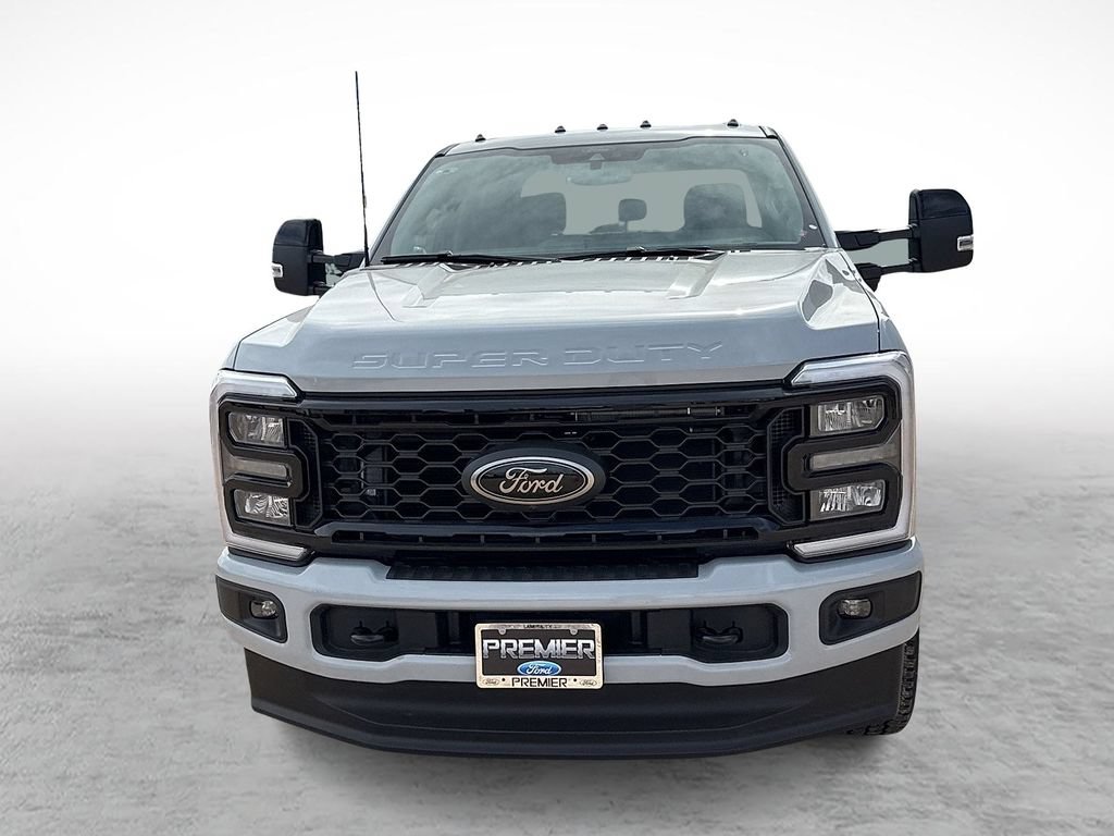 New 2026 Ford F350 Lariat w/ Black Appearance Package AWD/4WD image 3