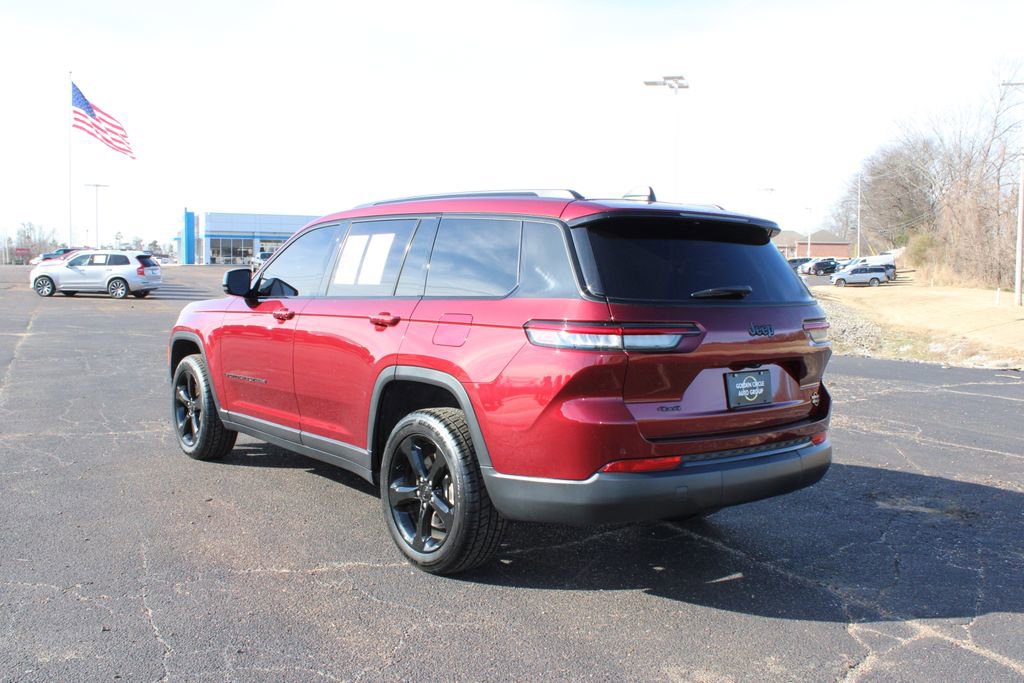 Used 2023 Jeep Grand Cherokee L Laredo image 7
