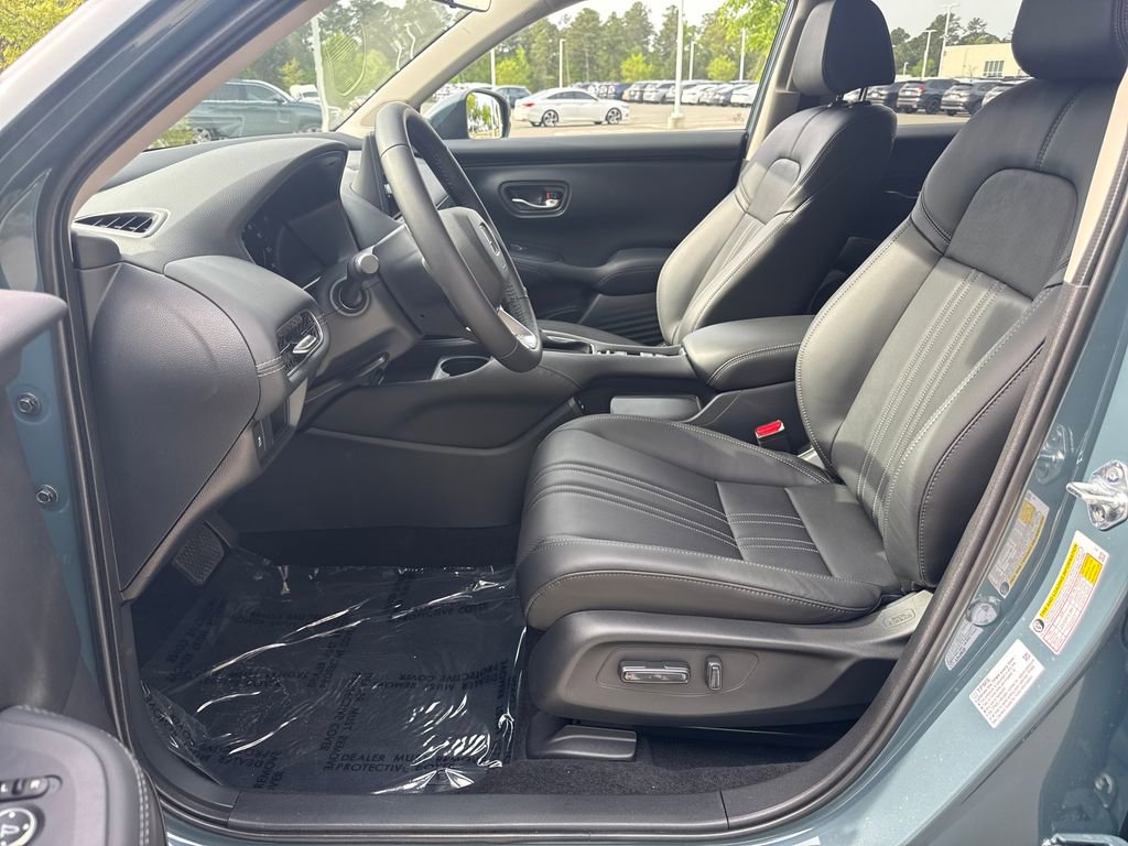 Used 2026 Honda HR-V EX-L image 13