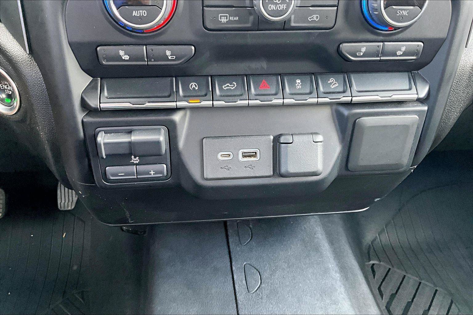 Used 2021 Chevrolet Silverado 1500 RST AWD/4WD image 32