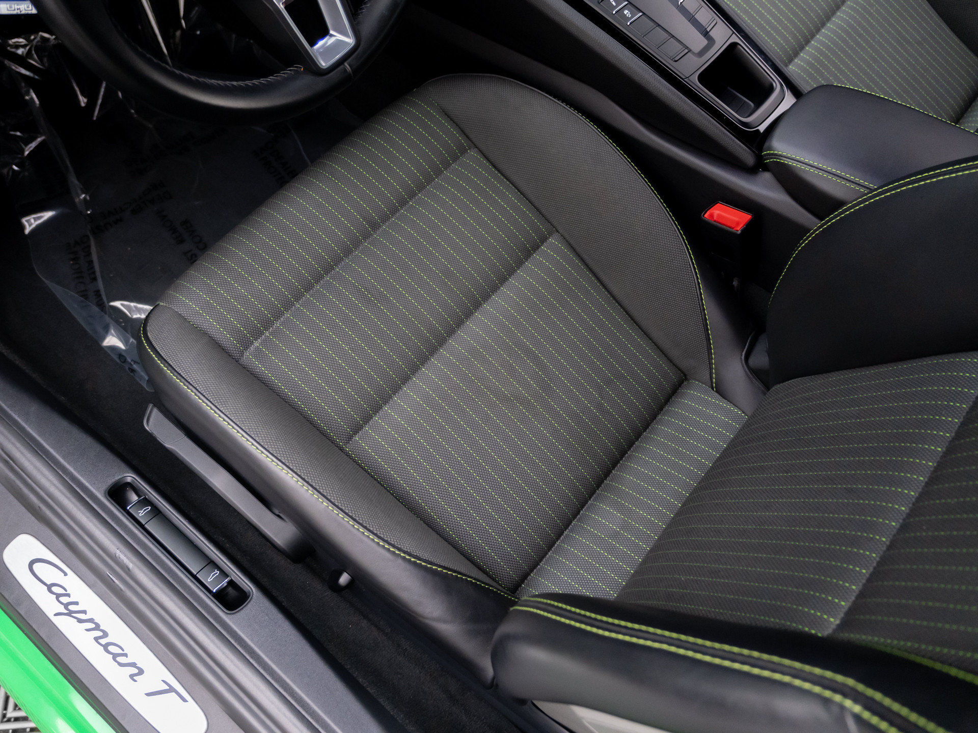 Certified 2021 Porsche 718 Cayman RWD image 16