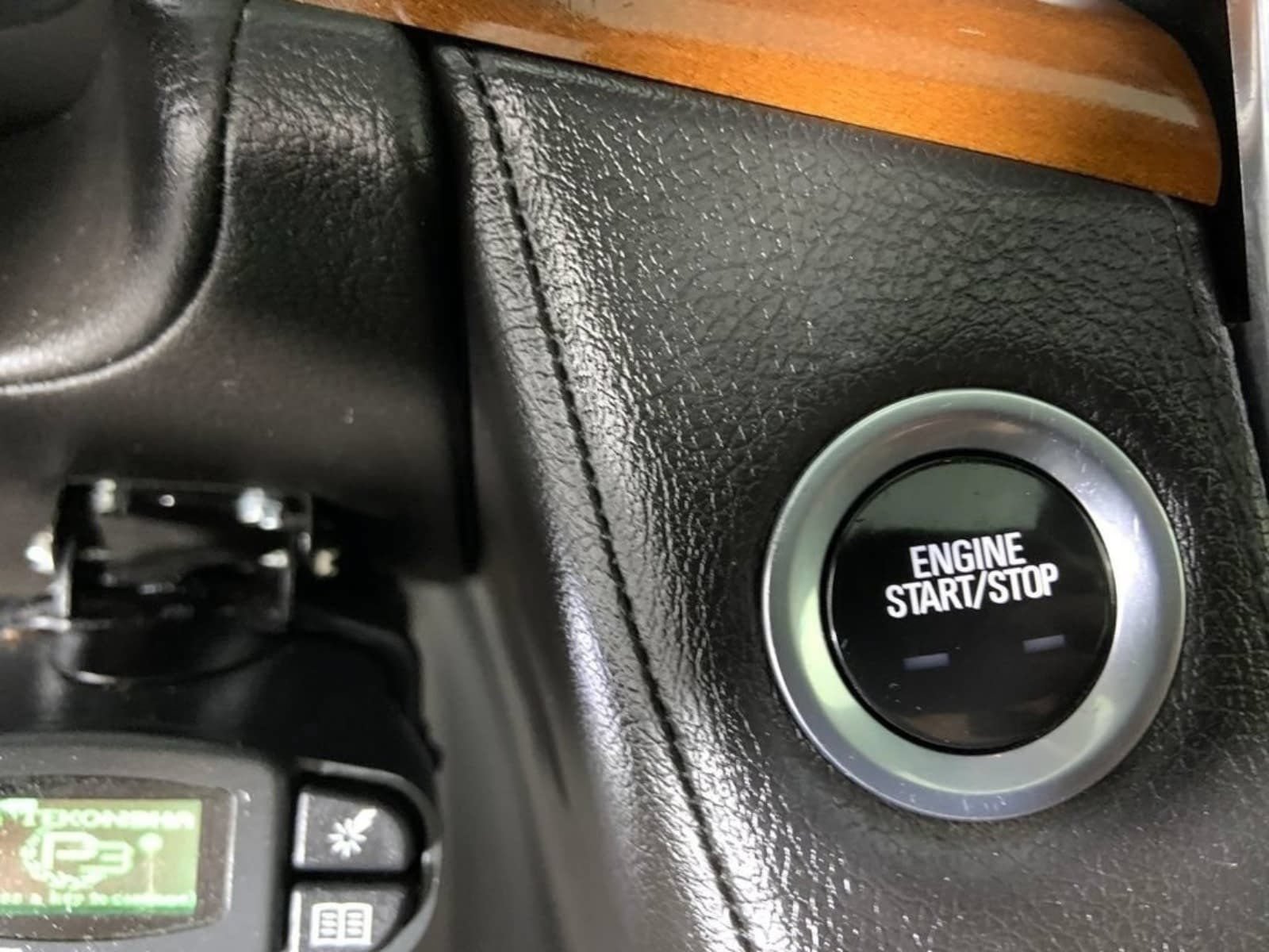 Used 2017 Cadillac Escalade Premium Luxury AWD/4WD image 32