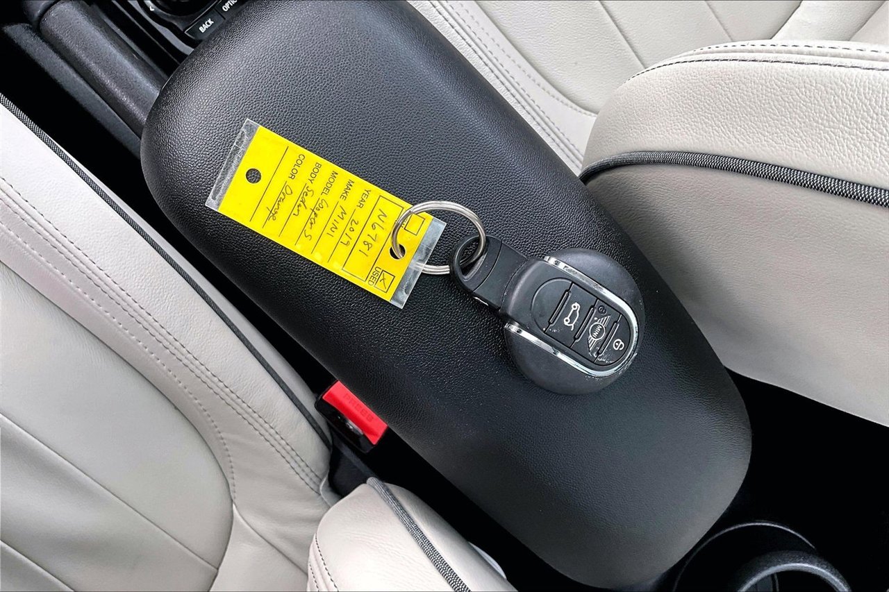 Used 2019 MINI Cooper S w/ Signature Upholstery Package image 36