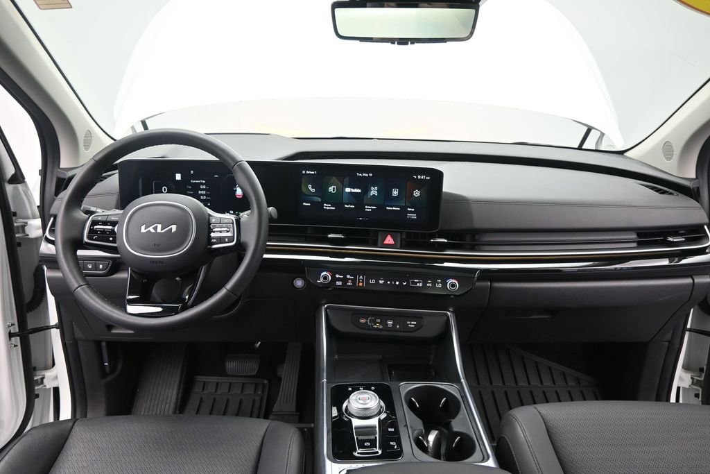 Certified 2025 Kia Carnival SX Prestige FWD image 42