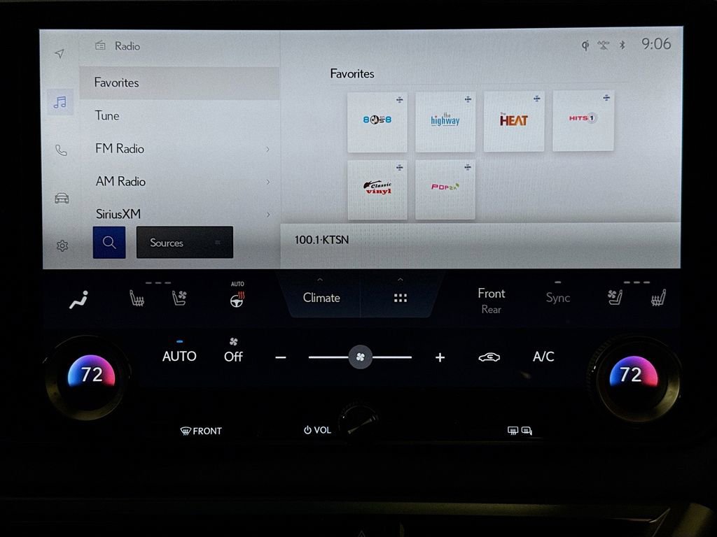 Used 2024 Lexus RX 350 Premium w/ Accessory Package (Z1) FWD image 15